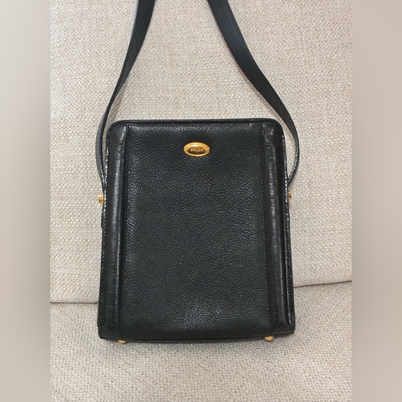 Vintage EUC Bally Black Leather Crossbody Adjustable Bag - Picture 2 of 16